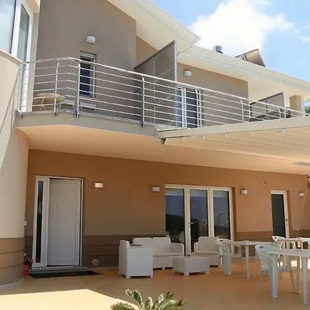Stella Marina Hotel 3*