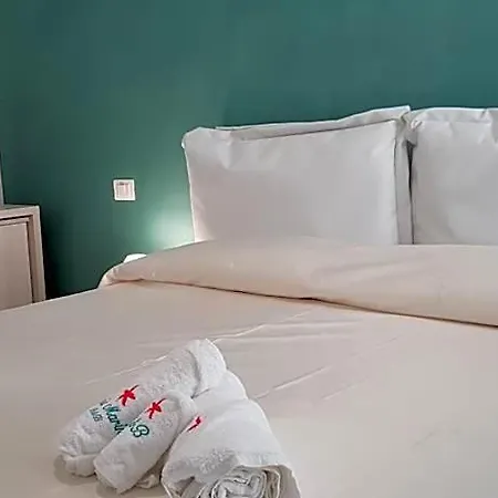 Stella Marina מלון 3*