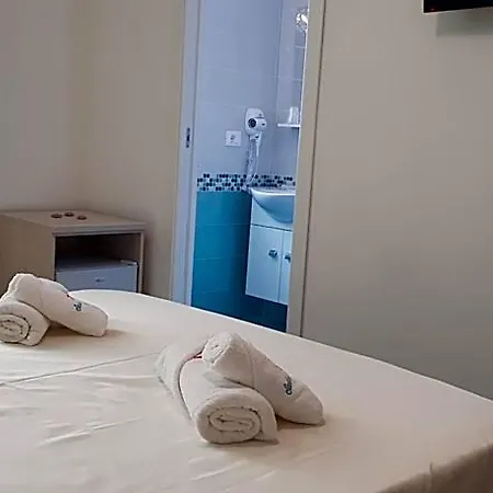 Stella Marina מלון אגרופולי